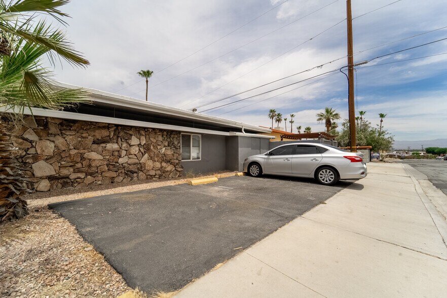 More Photos Of 37250 Bankside Dr, Cathedral City Apartments For Sale