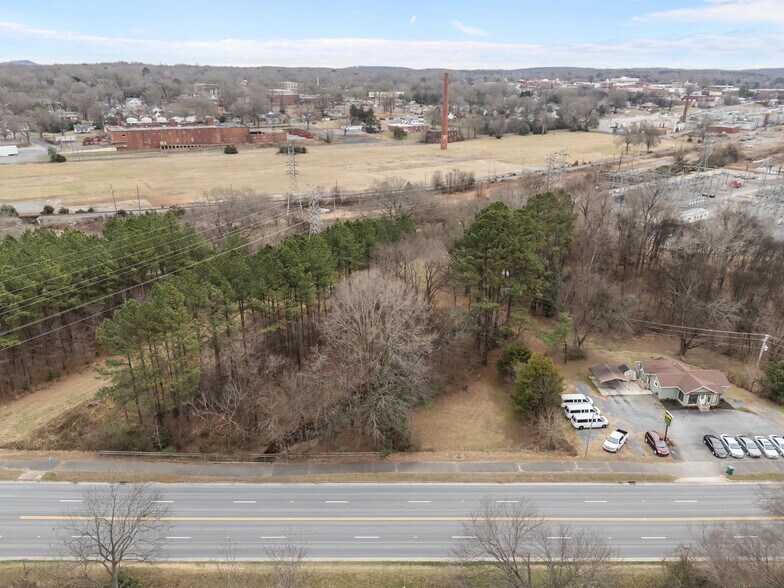 More Photos Of 710 US Highway 52 Highway N, Albemarle Office For Sale