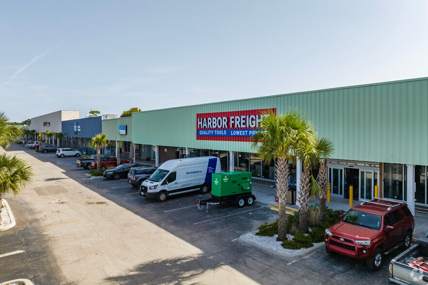 More Photos Of 12134 US Hwy 19, Hudson Unknown For Lease