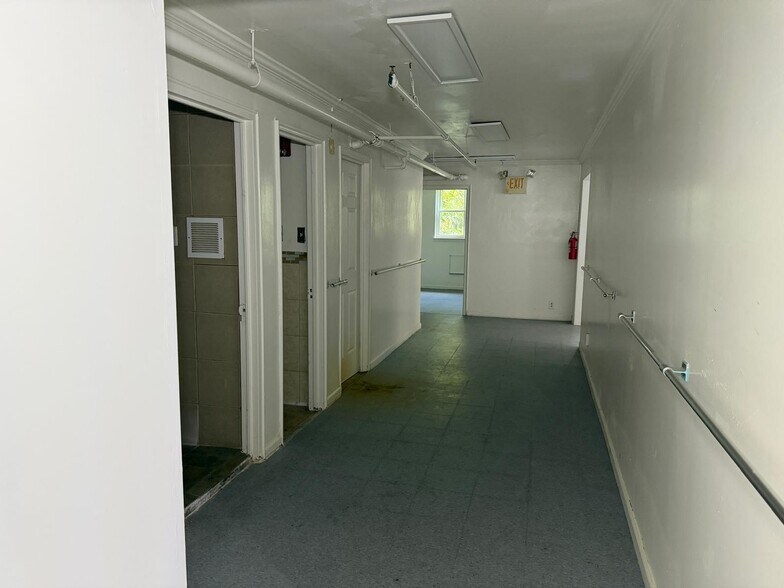 More Photos Of 184 S Pascack Rd, Nanuet Healthcare For Sale