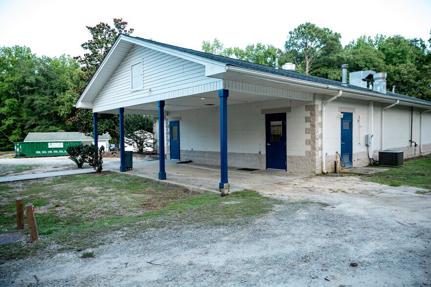 More Photos Of 626 Old River Rd, Sylvania Manufacturing For Sale