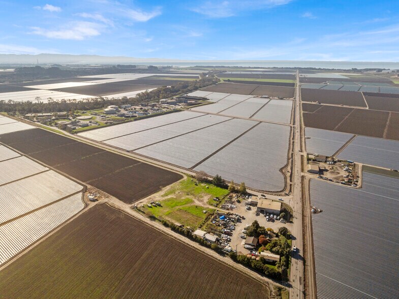 More Photos Of 1931 Beach Rd, Watsonville Industrial For Sale