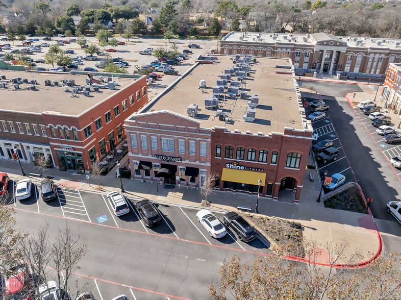 More Photos Of 890 Parker Sq, Flower Mound Storefront Retail Office For Lease