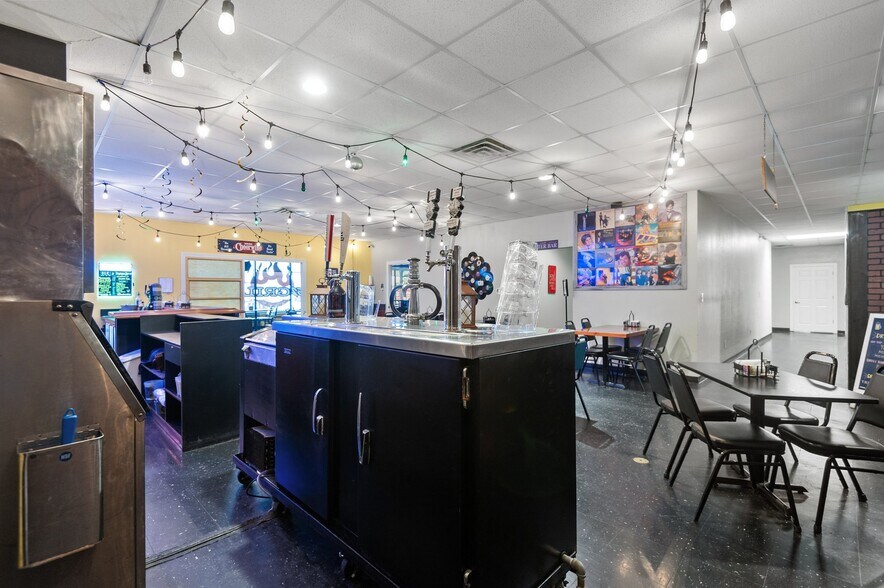 More Photos Of 102 Berry St, Hertford Restaurant For Sale