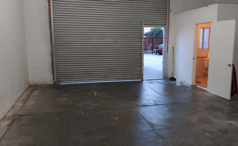 More Photos Of 1218-1224 Long Beach Blvd, Long Beach Storefront Retail Residential For Lease