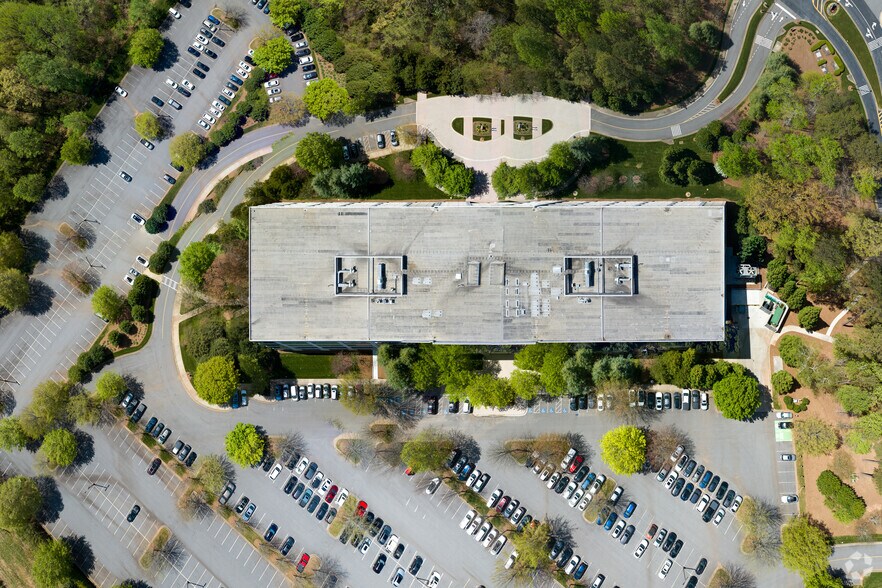 More Photos Of 1150 Sanctuary Pky, Alpharetta Unknown For Lease