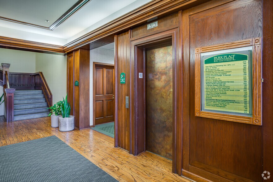 More Photos Of 4645-4647 N 32nd St, Phoenix Office For Sale