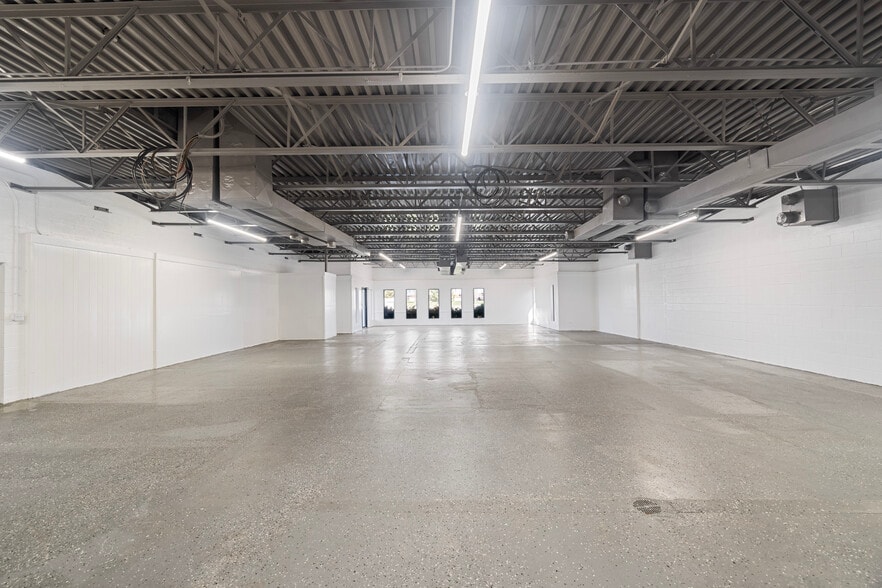 More Photos Of 6363 Lincoln Hwy, Matteson Office For Sale