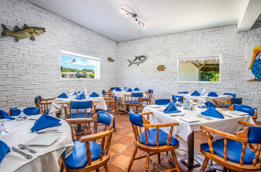 More Photos Of 80939 Overseas Hwy, Islamorada Restaurant For Sale