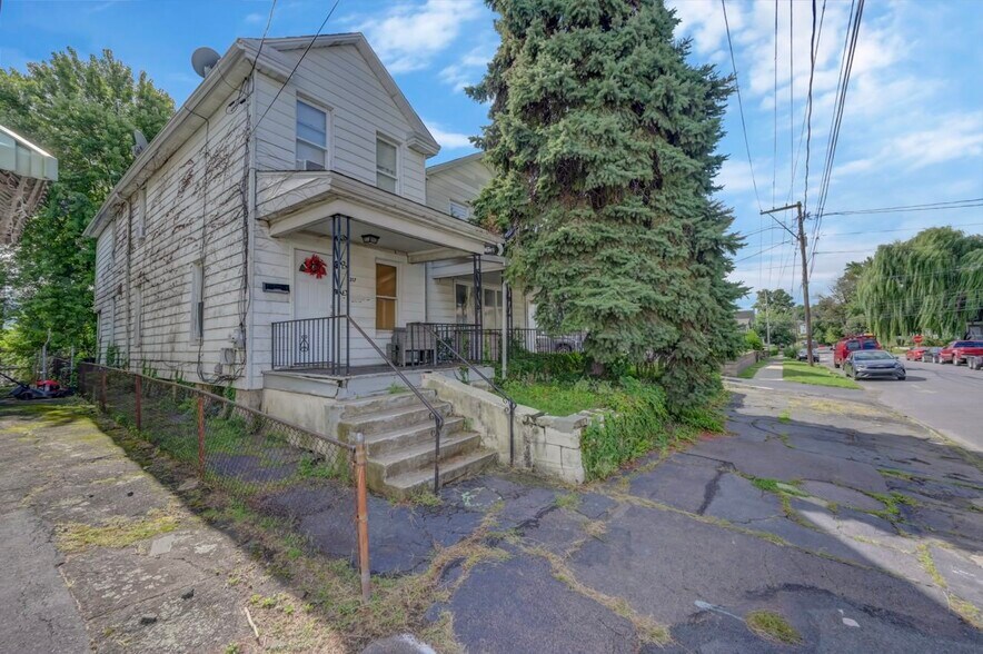 Primary Photo Of 317 S 10th Ave, Scranton Warehouse For Sale