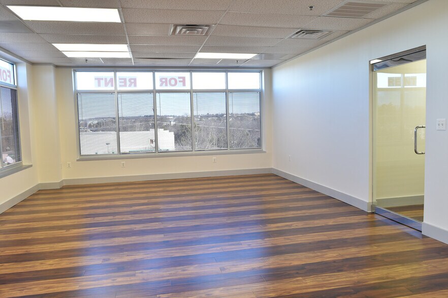 More Photos Of 14631 Lee Hwy, Centreville Medical For Lease