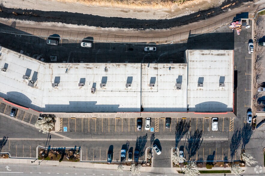 More Photos Of 10310-10384 S Redwood Rd, South Jordan Freestanding For Lease