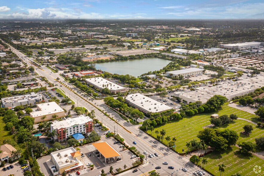 More Photos Of 2501 Davie Rd, Davie Light Manufacturing For Lease