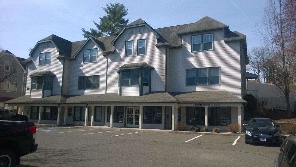 More Photos Of 75 Danbury Rd, Ridgefield Unknown For Lease