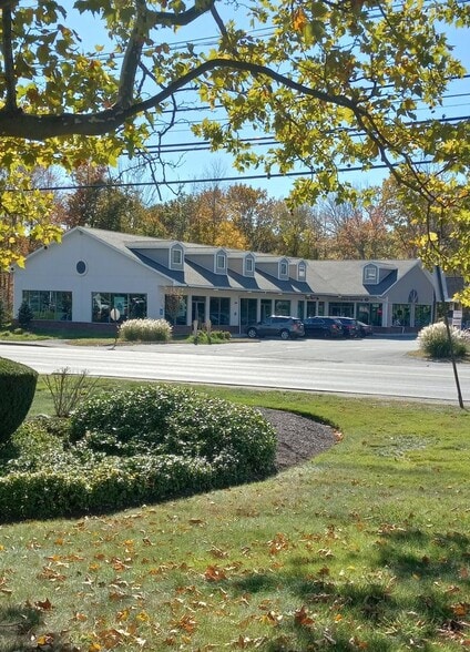 More Photos Of 221-223 N Broadway, Salem Freestanding For Sale