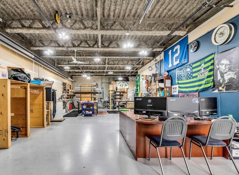 More Photos Of 20220 113B Ave, Maple Ridge Warehouse For Sale