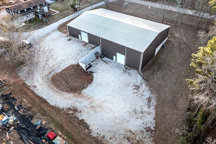 Primary Photo Of 881 Barnetts Bridge Rd, Jackson Light Distribution For Sale