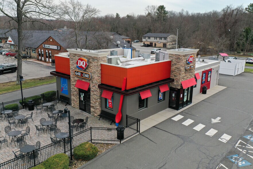 Primary Photo Of 845 Sullivan Ave, South Windsor Fast Food For Sale