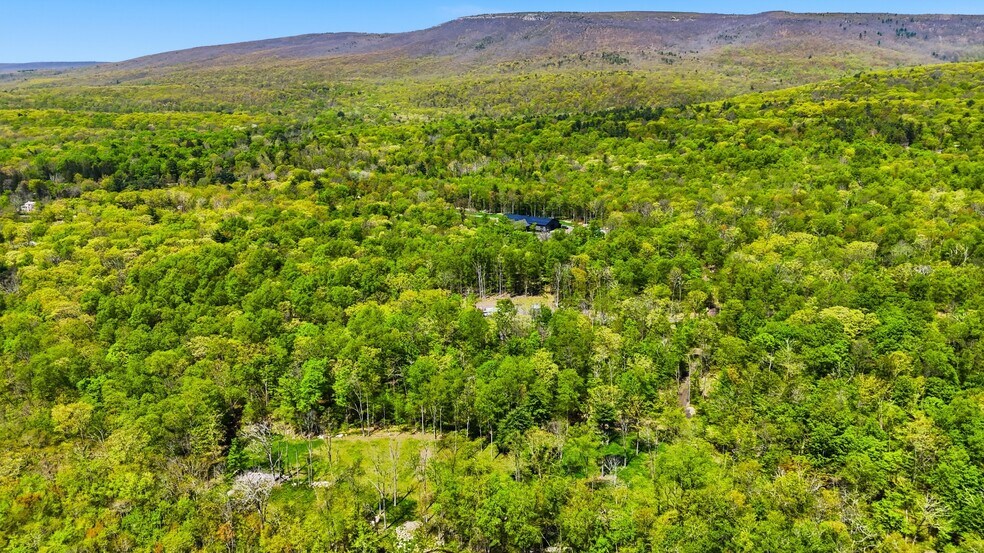 More Photos Of 51 Redder rd, Pine Bush Flex For Sale