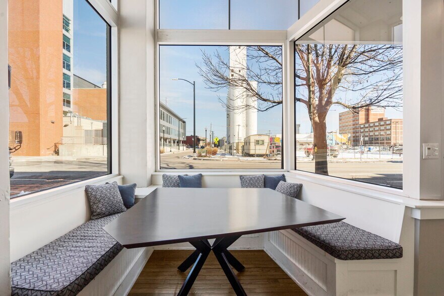 More Photos Of 429-431 N Boonville Ave, Springfield General Retail For Lease