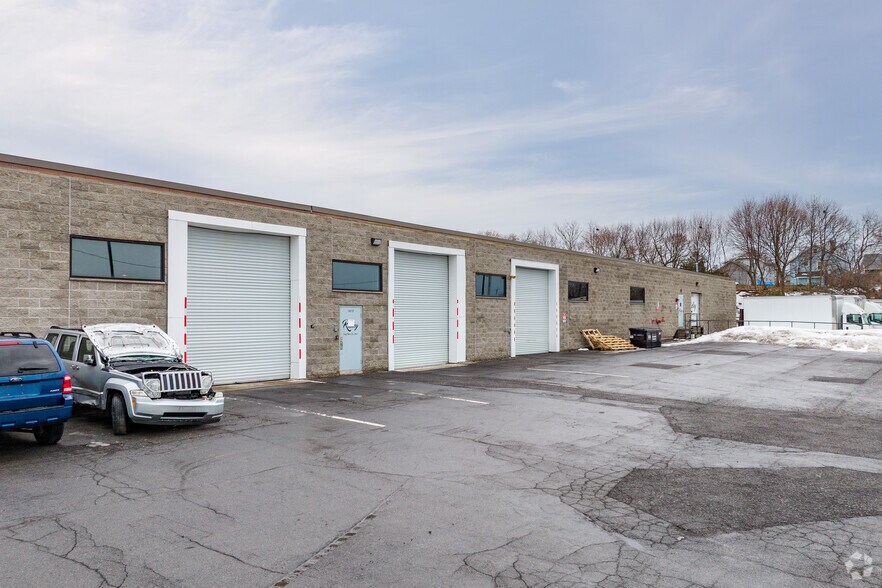 More Photos Of 1770-1810 Lemoyne Ave, Syracuse Warehouse For Sale