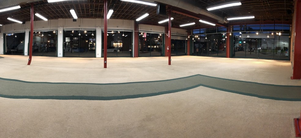 More Photos Of 400 E 4th St, Santa Ana General Retail For Lease