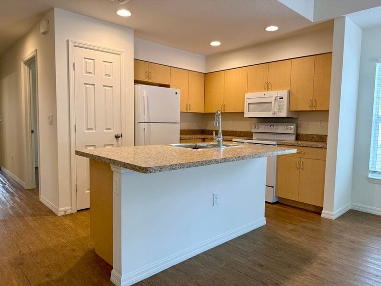 More Photos Of 3531 S 7th St, Fort Pierce Apartments For Sale