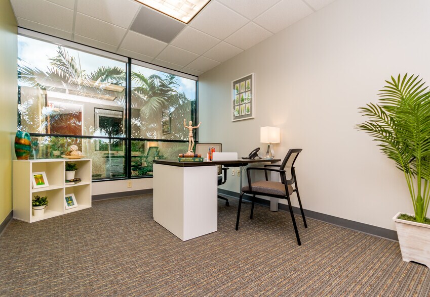 More Photos Of 150 S Pine Island Rd, Plantation Coworking Space