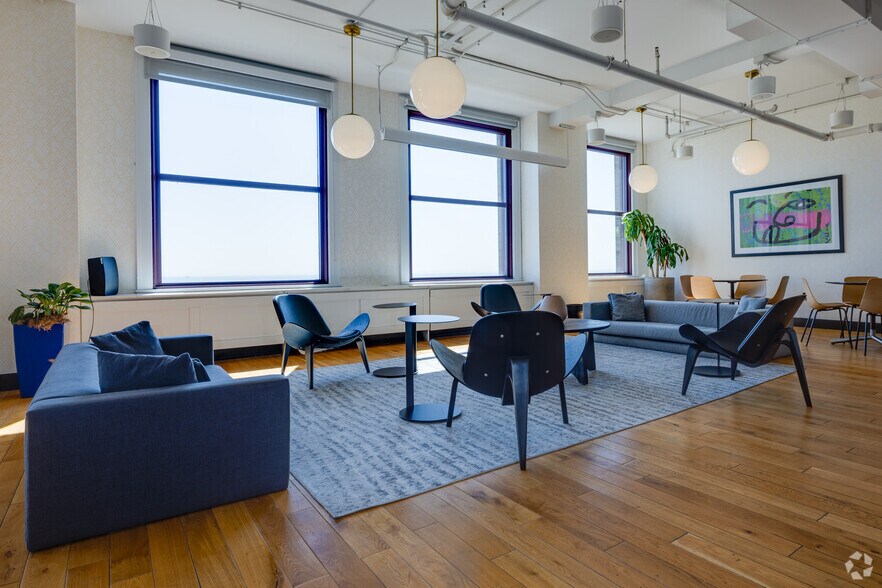 More Photos Of 332 S Michigan Ave, Chicago Coworking Space