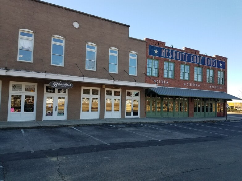 More Photos Of 5960 Getwell Rd, Southaven Storefront Retail Office For Lease