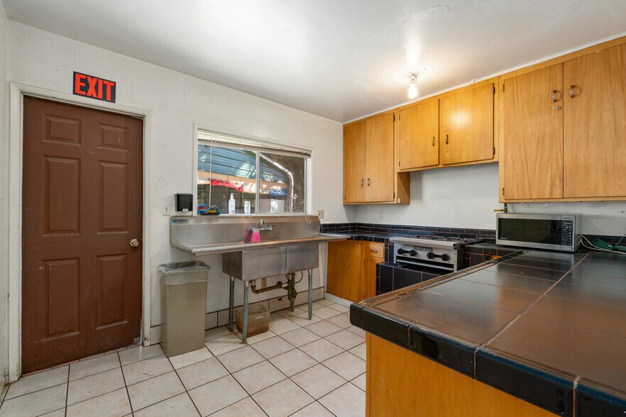 More Photos Of 37400 Falling Springs Rd, Yucaipa Religious Facility For Sale