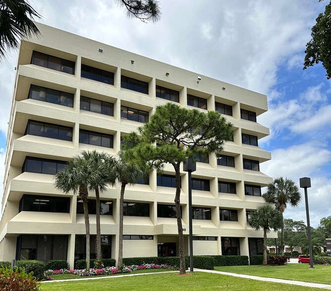 More Photos Of 4440 PGA Blvd, Palm Beach Gardens Office For Lease