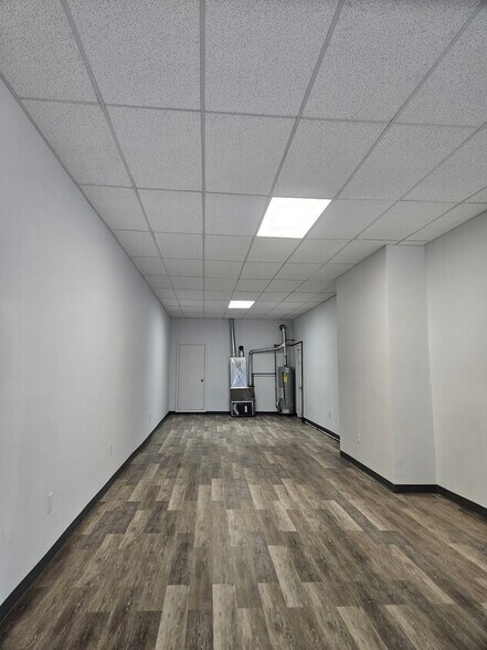 More Photos Of 237 Lyons Ave, Newark Storefront Retail Residential For Lease