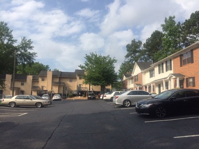 More Photos Of 305 Westchester Dr, Athens Apartments For Sale