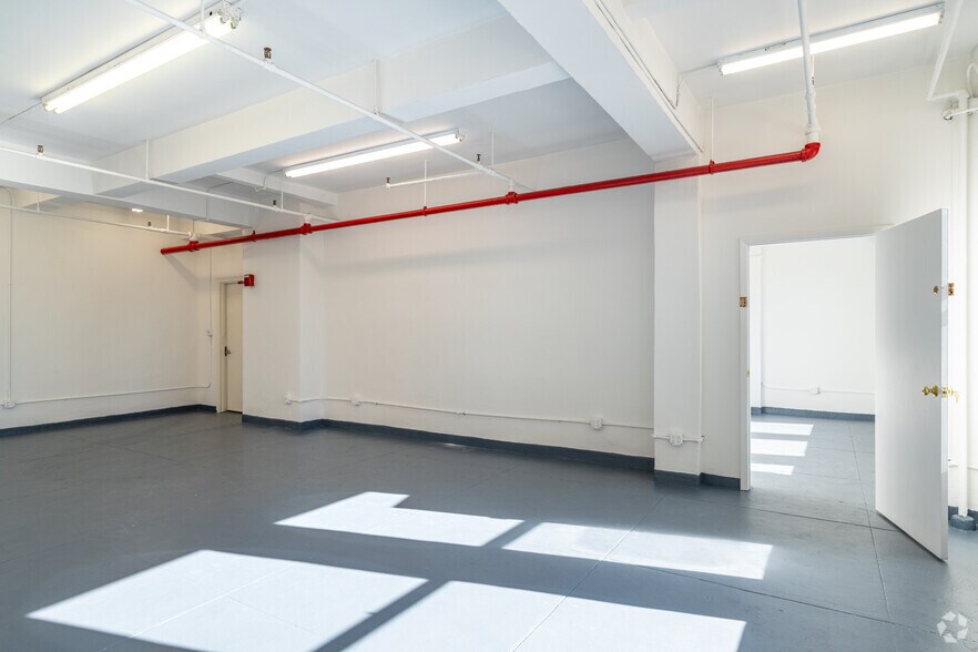 Photo of 16th Floor Ste 