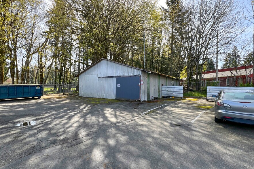 More Photos Of 1202 Black Lake Blvd SW, Olympia General Retail For Lease