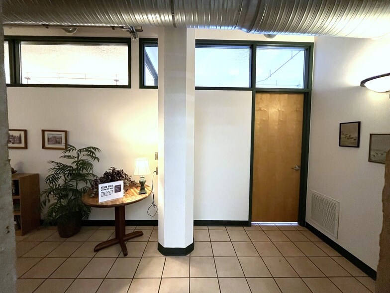 More Photos Of 20 E Burd St, Shippensburg Office Residential For Lease