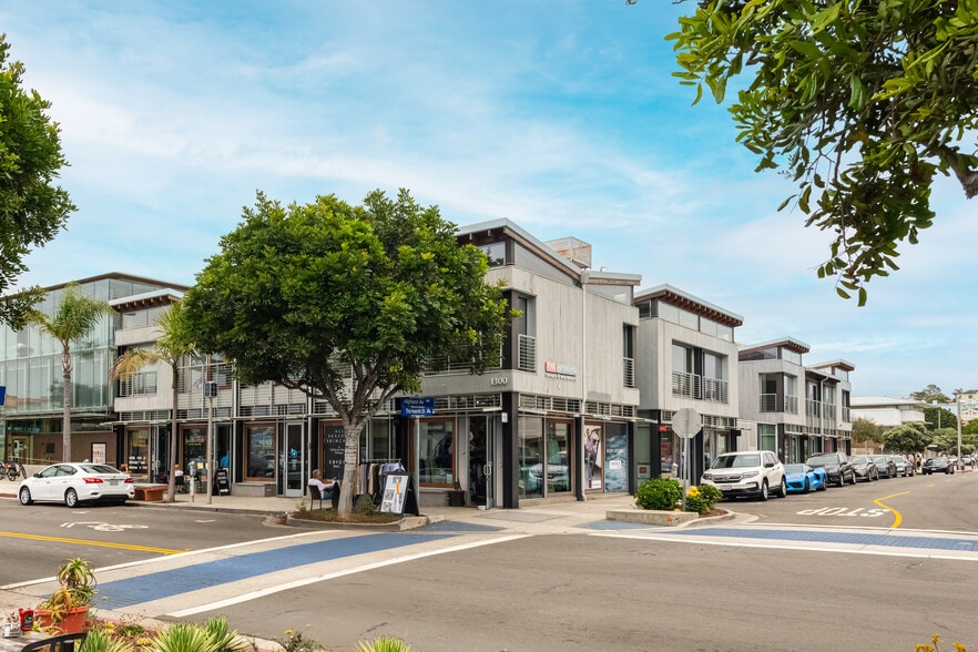 More Photos Of 1300 Highland Ave, Manhattan Beach General Retail For Sale