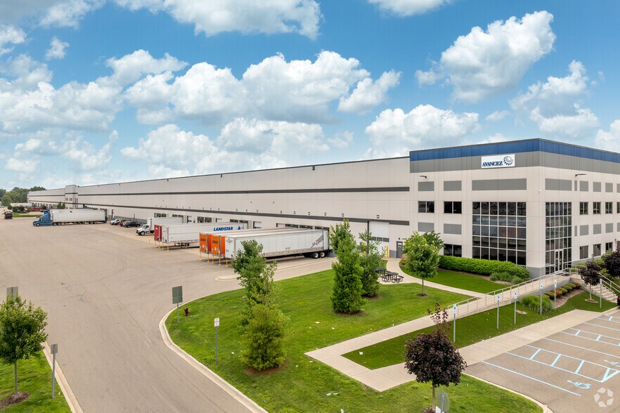 More Photos Of 1430 E 10 Mile Rd, Hazel Park Distribution For Lease