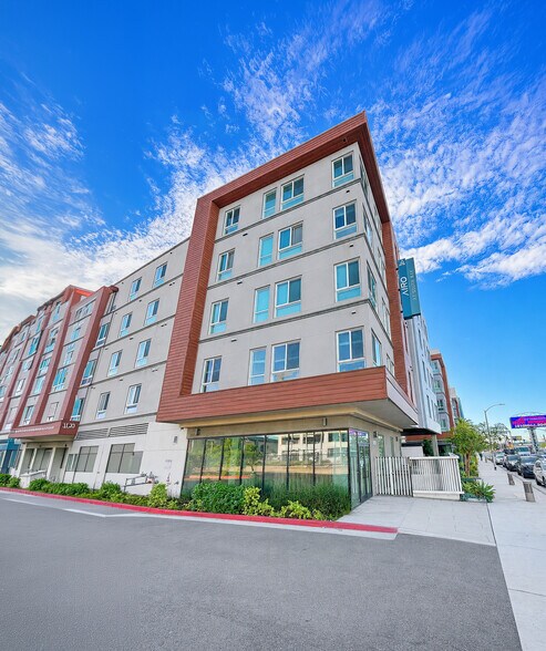 More Photos Of 12540 Crenshaw Blvd, Hawthorne Apartments For Lease