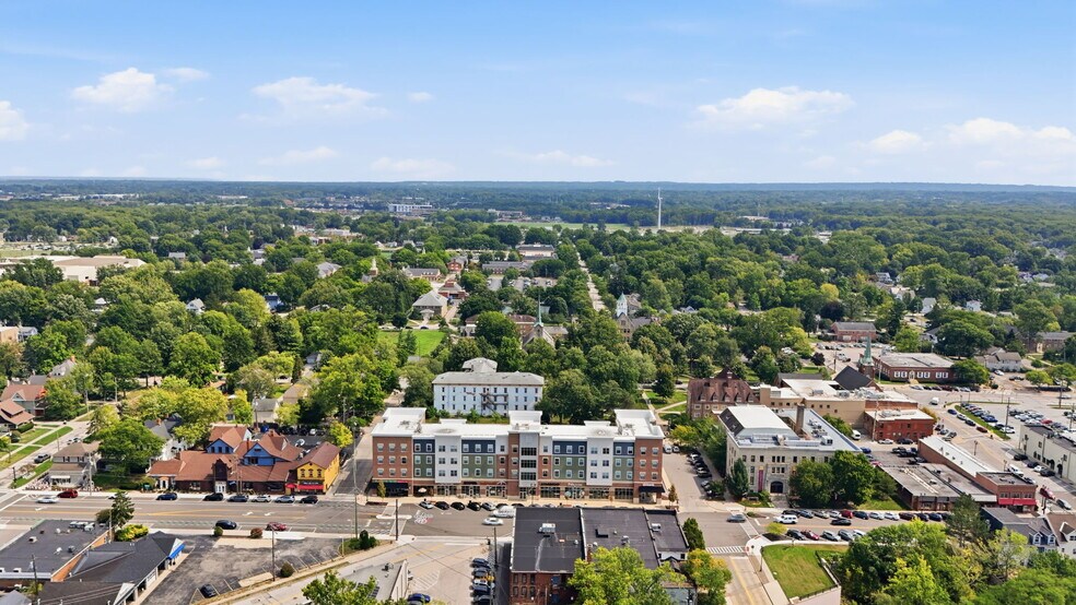 More Photos Of 98-118 Front St, Berea Dormitory For Lease