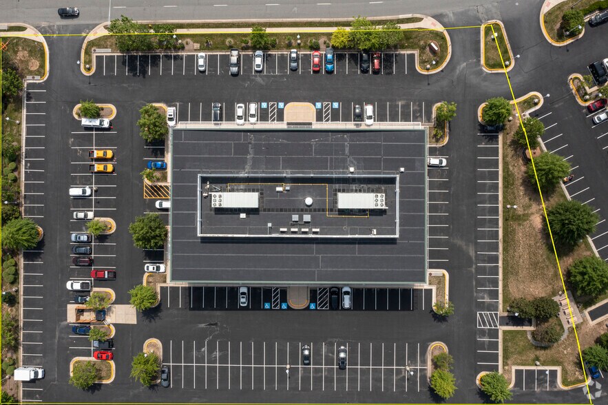 More Photos Of 3800 Fettler Park Dr, Dumfries Office For Lease