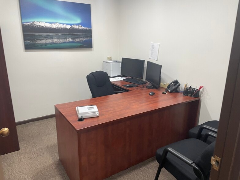 More Photos Of 1432 Lincoln Way, McKeesport Medical For Lease