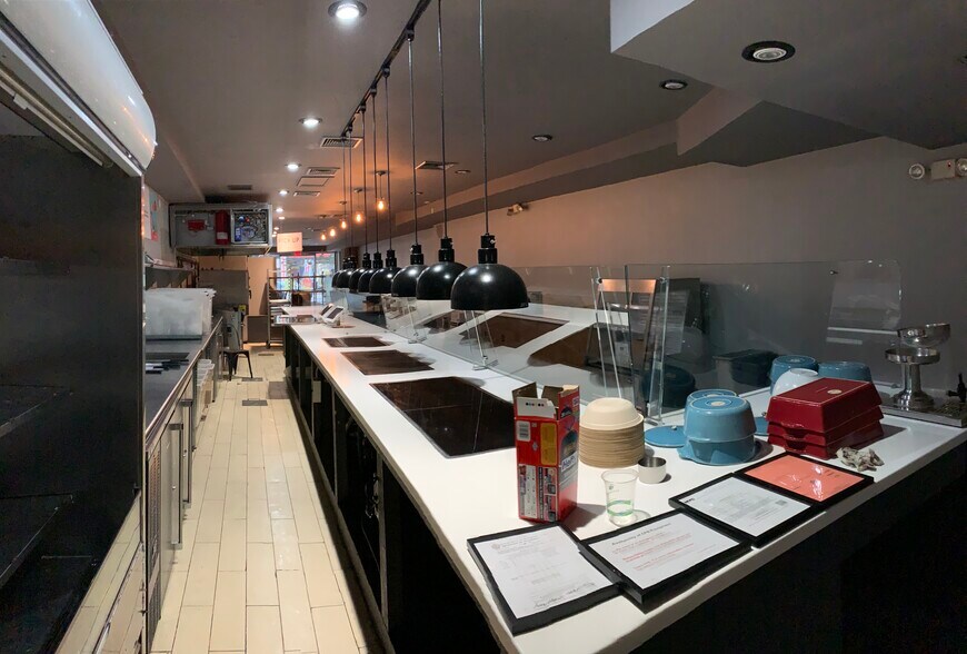 More Photos Of 295 7th Ave, New York Storefront Retail Office For Lease