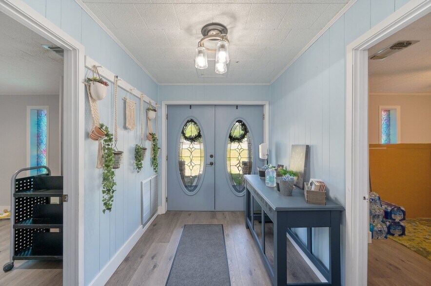 More Photos Of 17457 US-331, Freeport Specialty For Sale