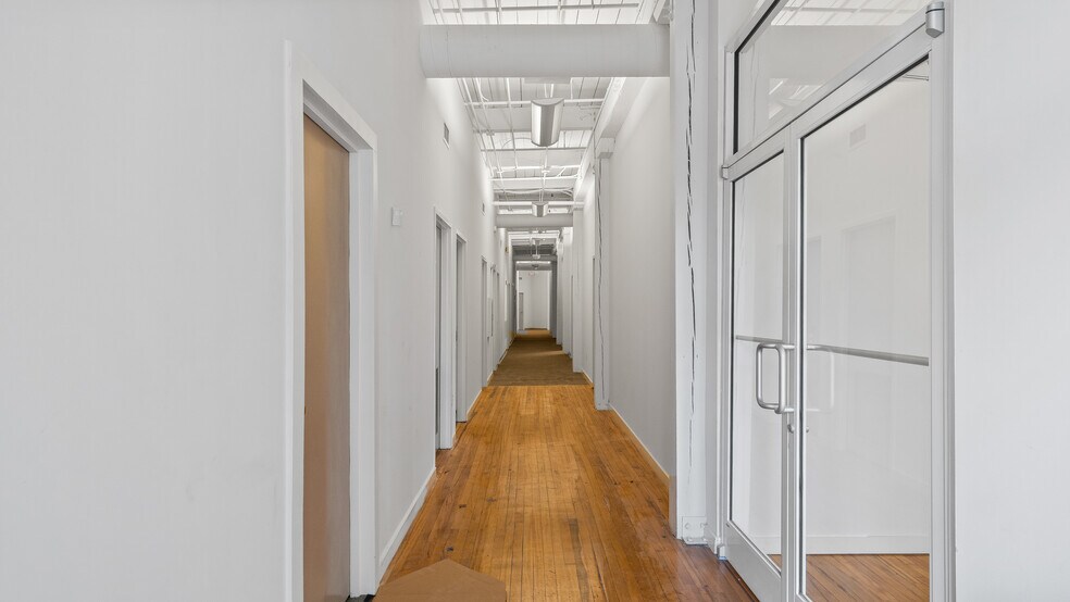 More Photos Of 514 Dabney Rd, Henderson Office For Lease