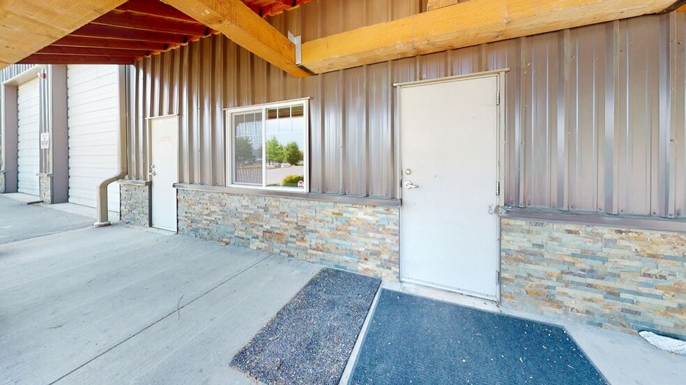 More Photos Of 8410 30th Ave NE, Lacey Warehouse For Lease