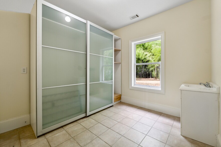 More Photos Of 1303 N Druid Hills Rd NE, Brookhaven Office Residential For Sale