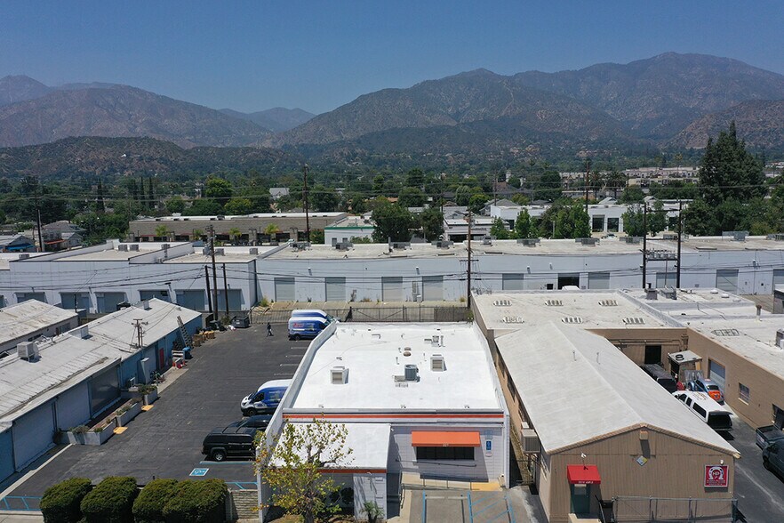 More Photos Of 227 W Maple Ave, Monrovia Manufacturing For Lease