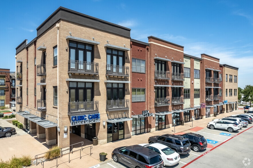 More Photos Of 2000 E Arapaho Rd, Richardson Apartments For Lease